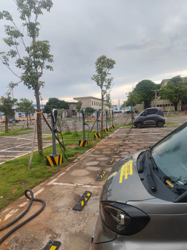 电动汽车充电站(防港集团新能源汽车充电桩(北港故里文化广场停车场))