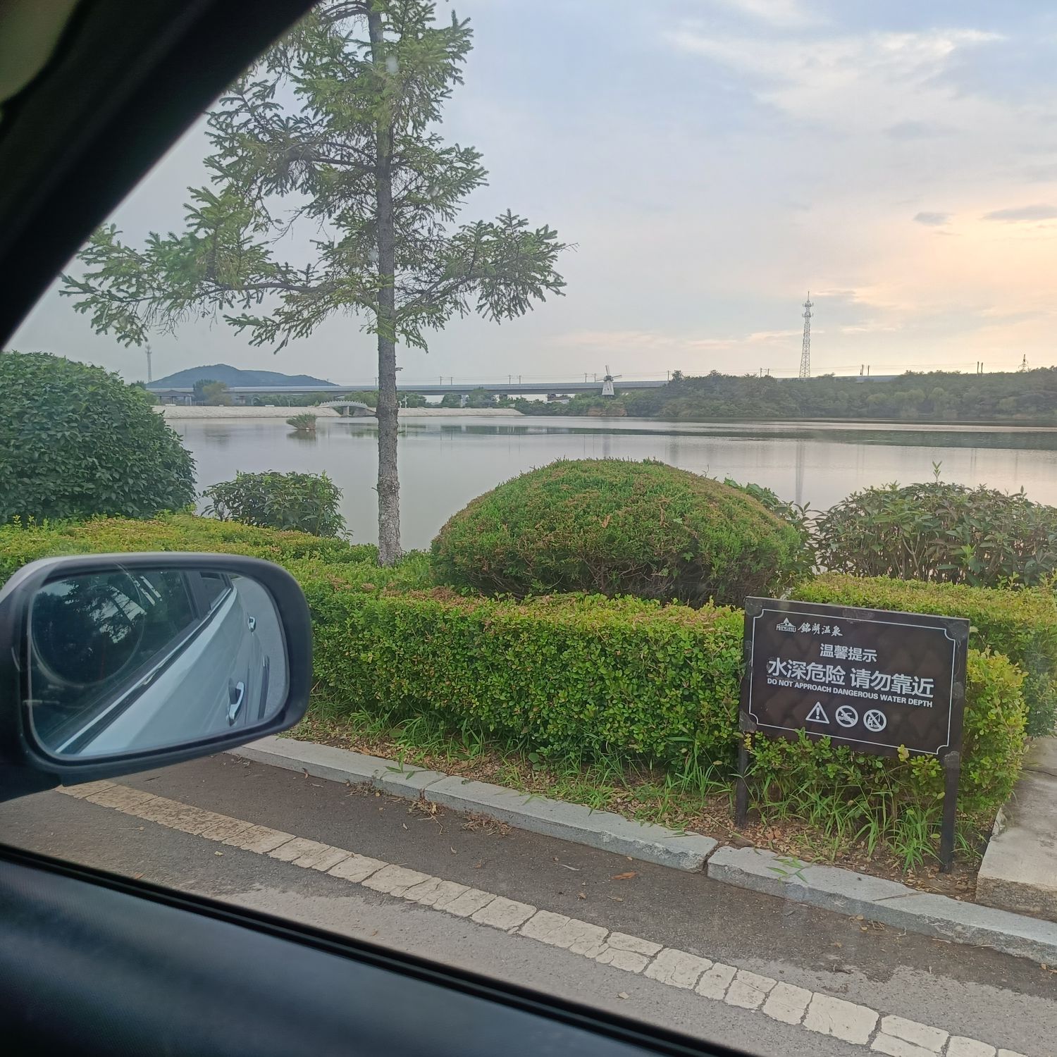 大连铭湖国际温泉滑雪度假区-停车场