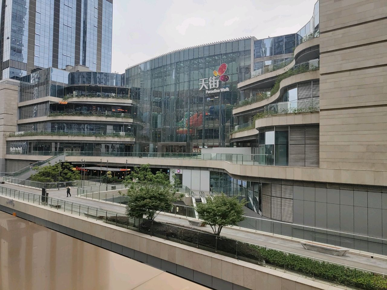 茶店子首开·龙湖成都西宸天街购物中心
