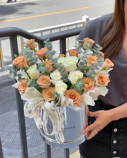 此间鲜花店
