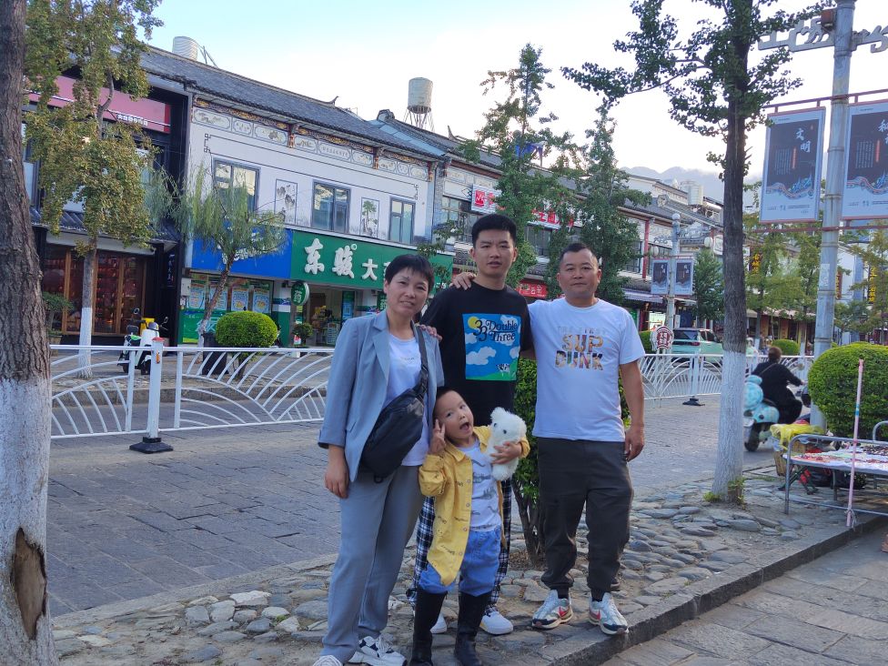 南方电网充电站(大理古城西门生态停车场站)