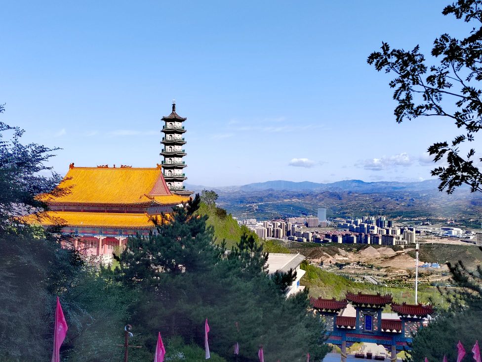 张家口鸡鸣山景区-停车场