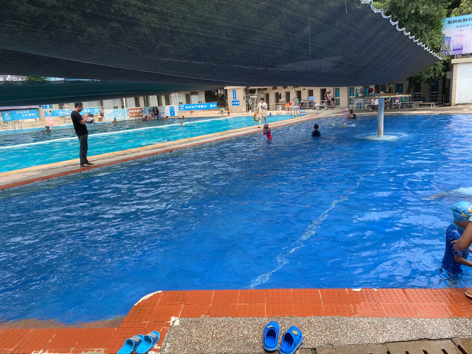 山泉水游泳场(肇庆大学城店)