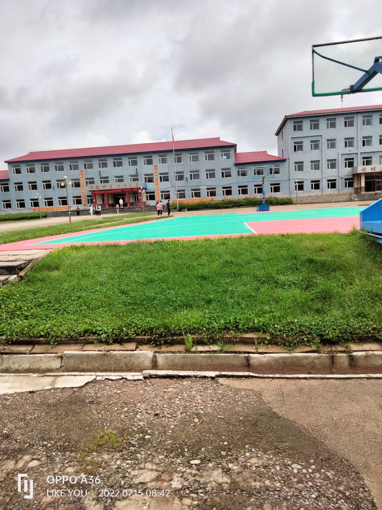抚松六中