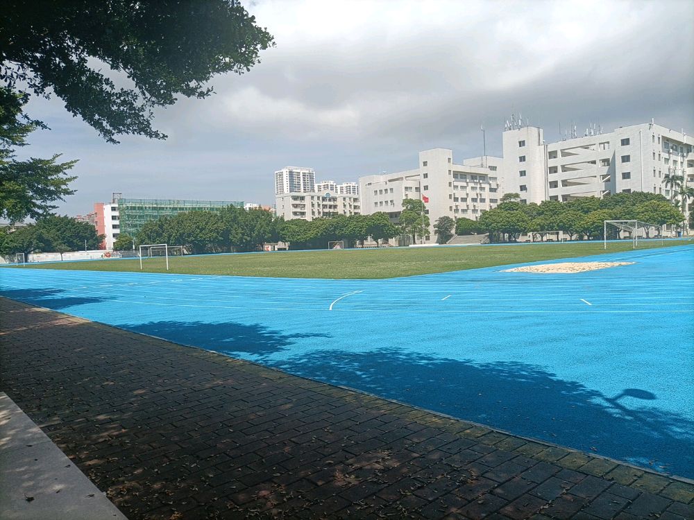 北海职业学院-足球场