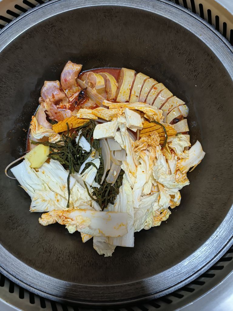 东北热炕头铁锅炖鱼(新绛)