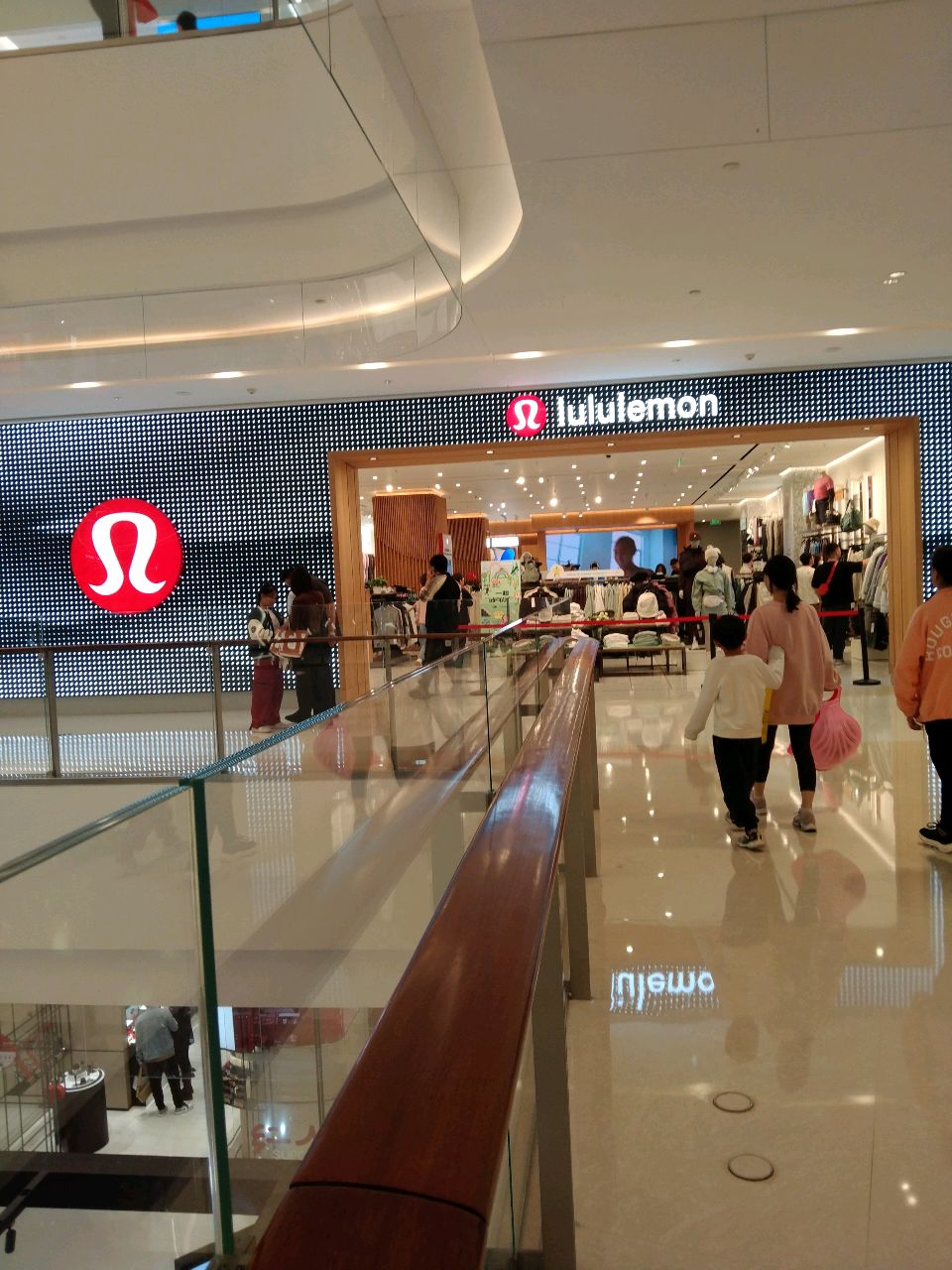 Lululemon(正弘城店)