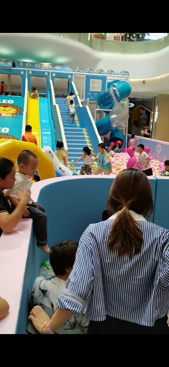 文曲星百万海洋球儿童乐园(泰禾广场东区店)