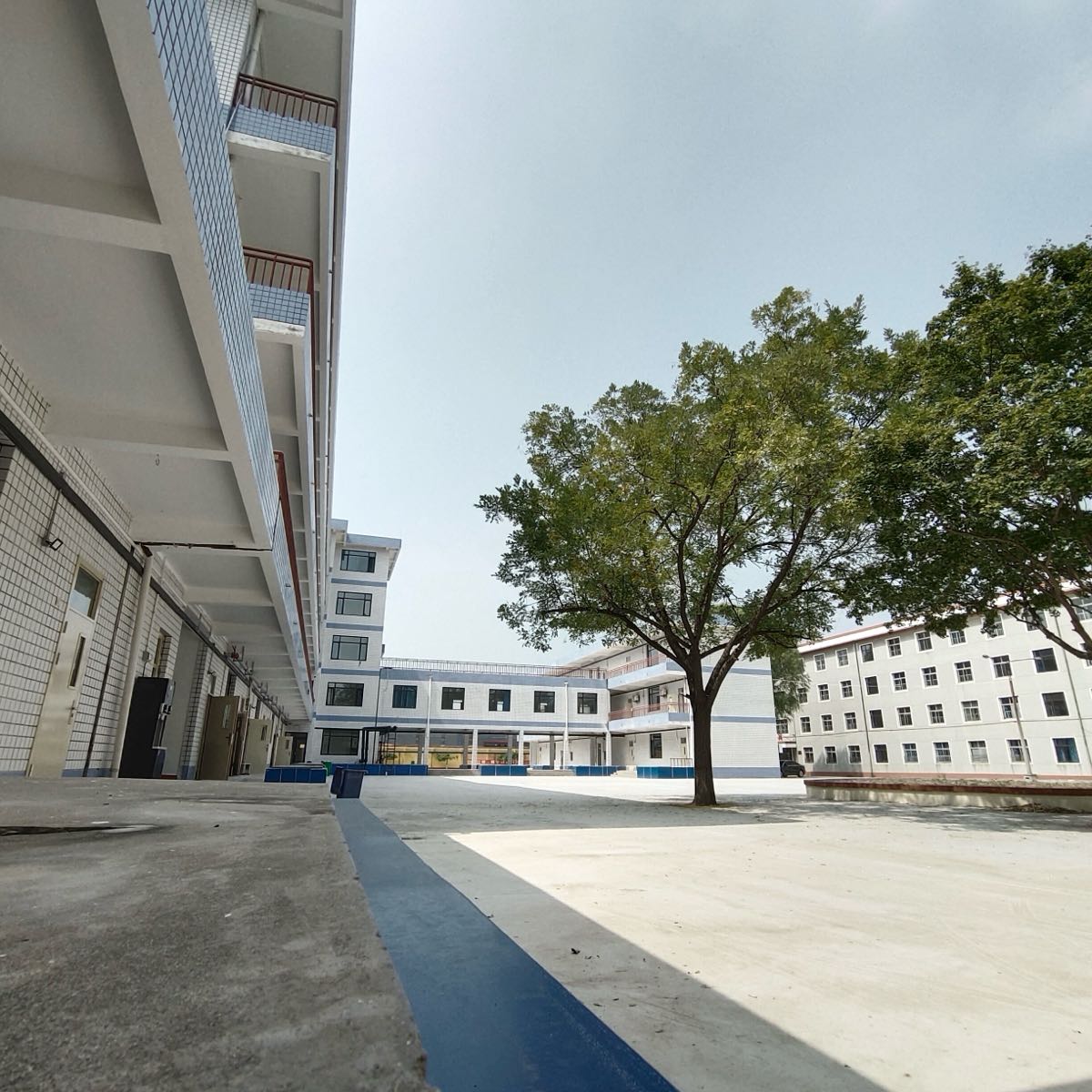 任丘市智臻高级中学