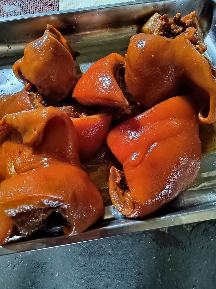 彝海顺路饭店