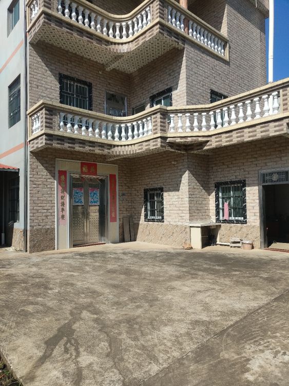 新济村邓屋屯7号