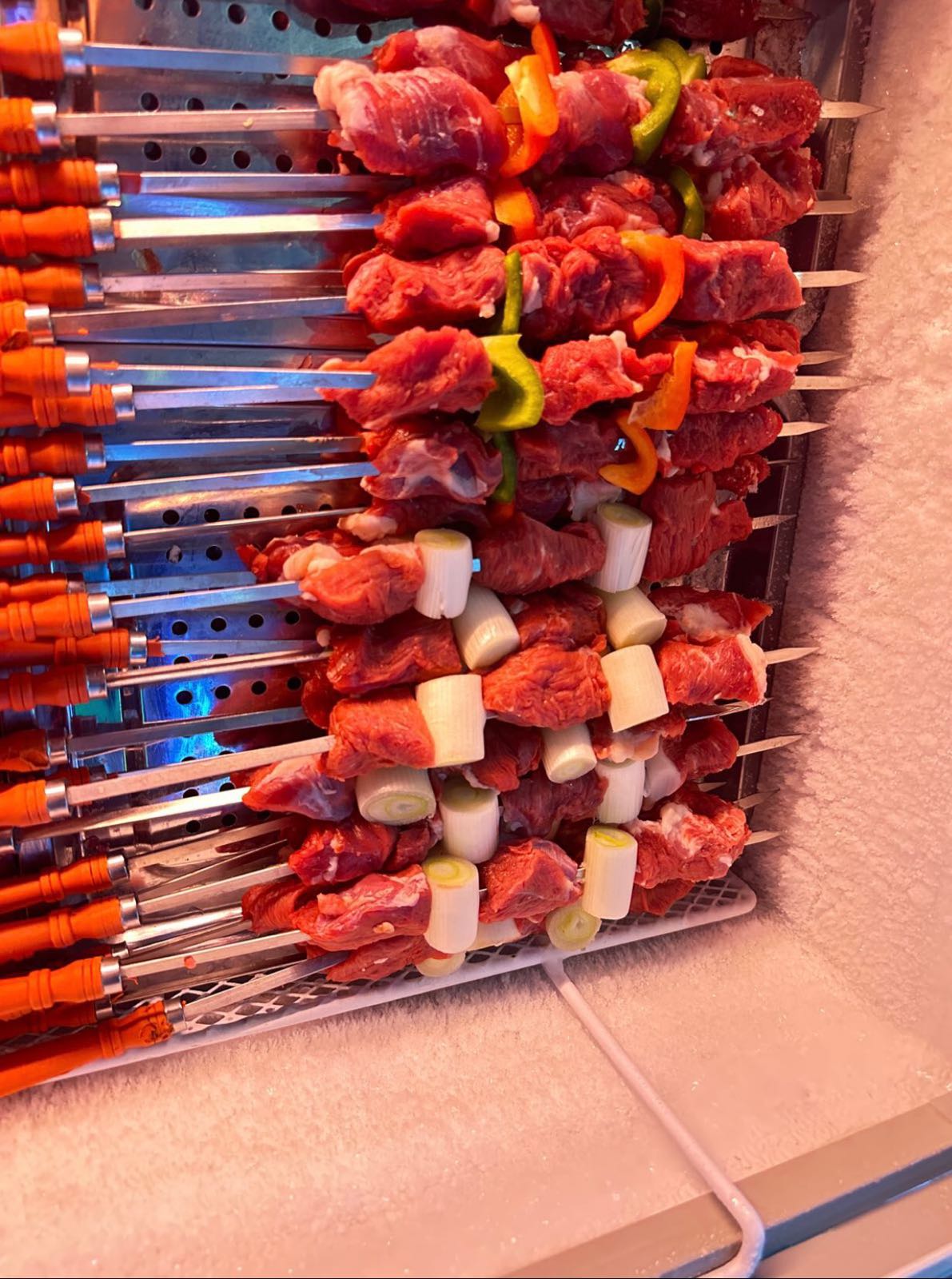 新疆麦麦提羊肉串烧烤店