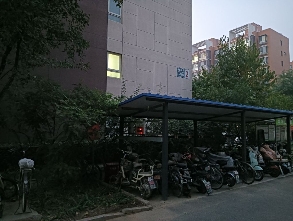 新里程24小时城市书房