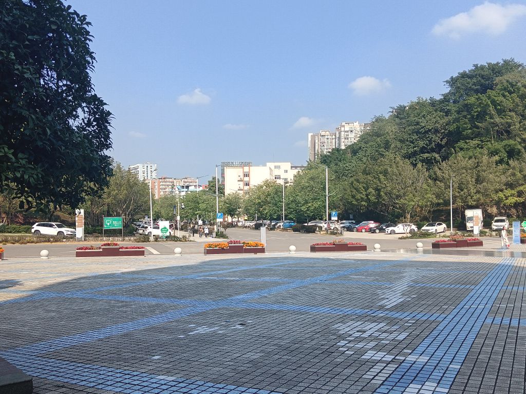 四川轻化工大学-厚德楼