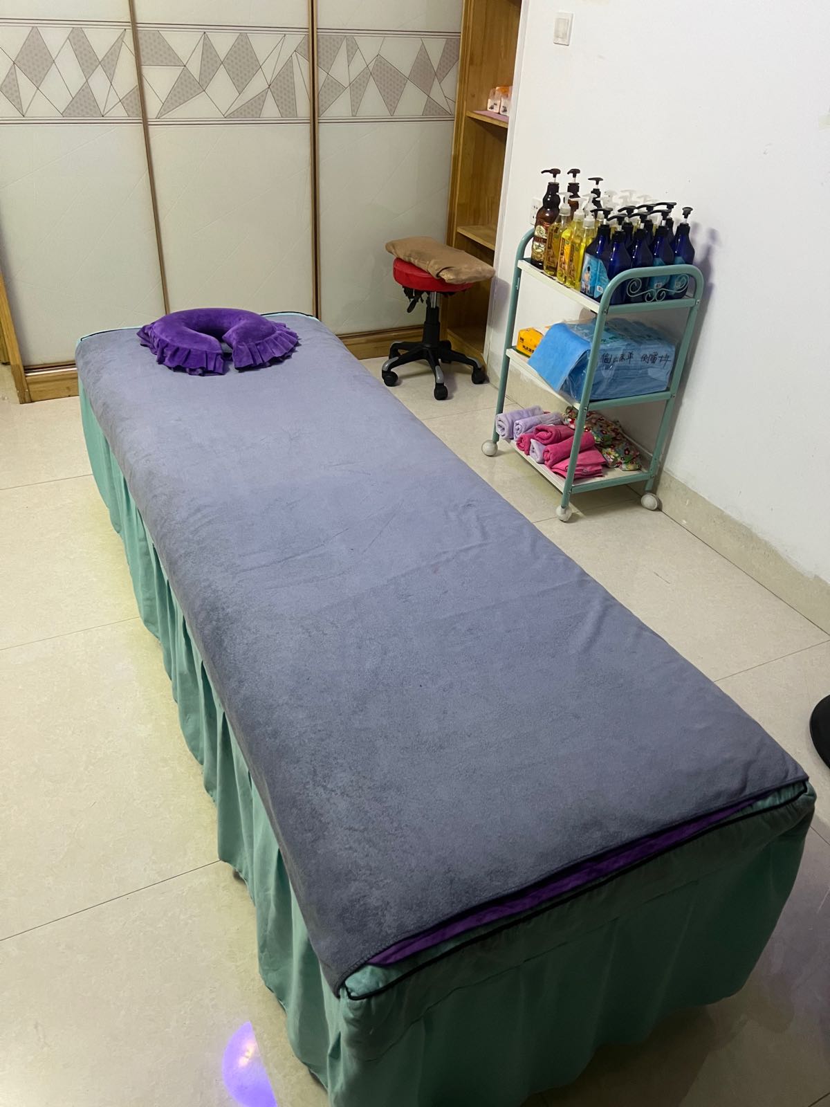 妃妃妃养生馆(大世界商住大厦A座店)