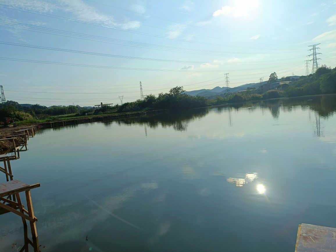 南宁市江南区良凤江红牛钓场