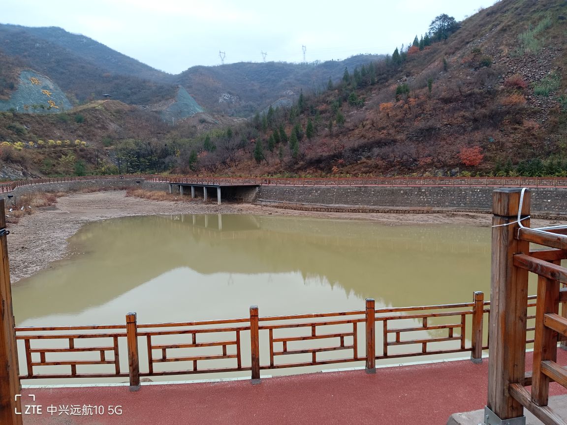 龙鼎湖驿站