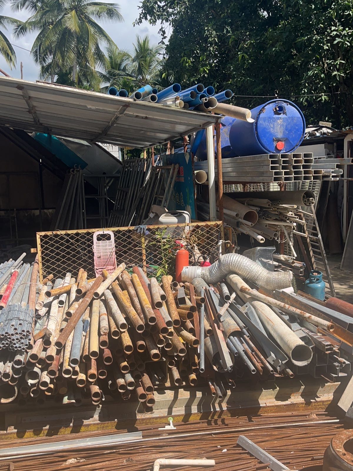 保亭保城鸿望废旧物资回收站