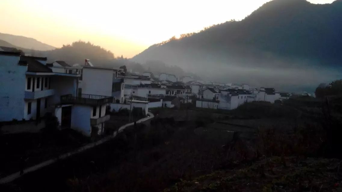 上村
