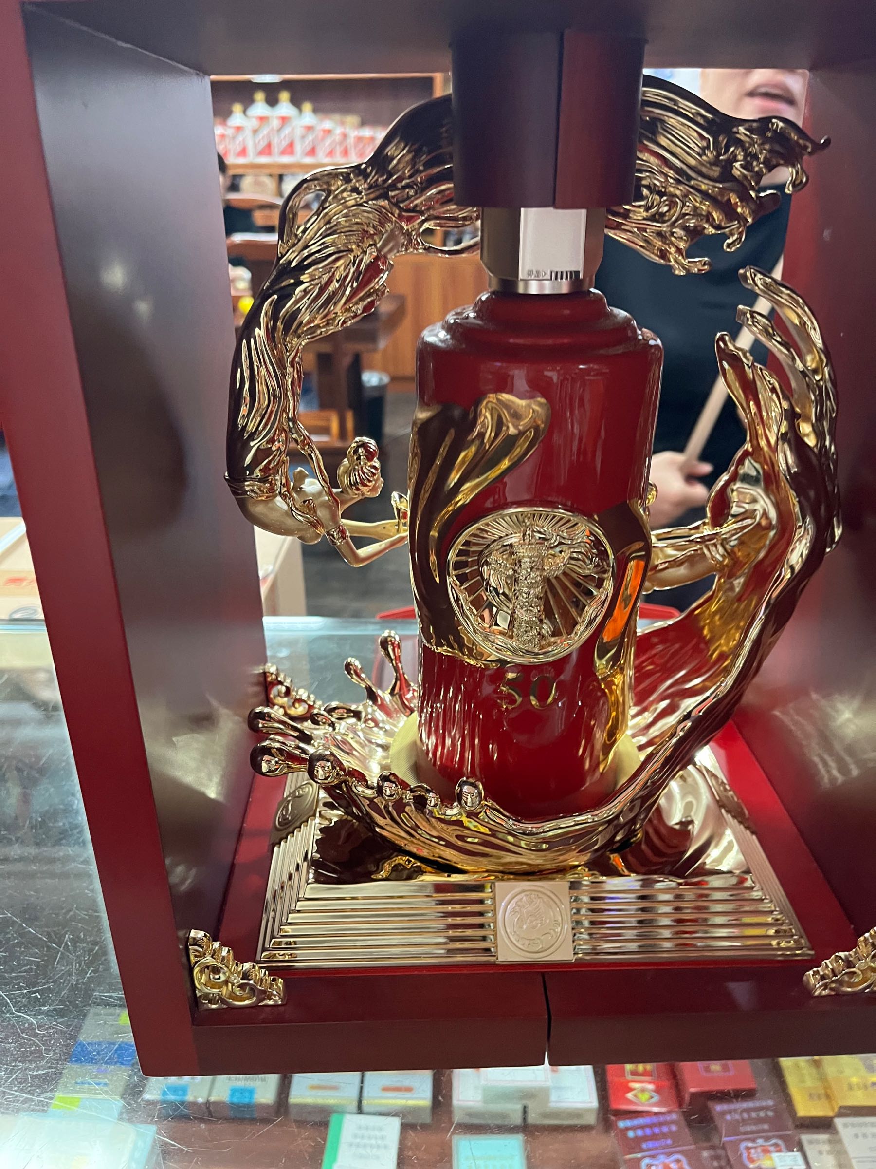 万江酒业回收名酒礼品鉴定评估