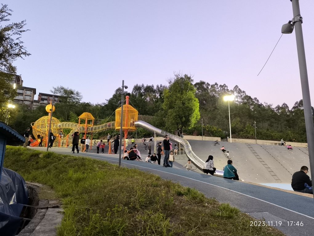 星河丹堤社区文体中心