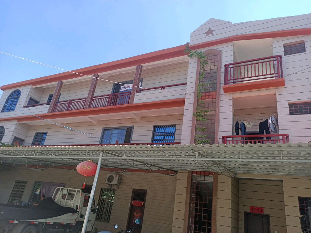 罗带河畔农家院