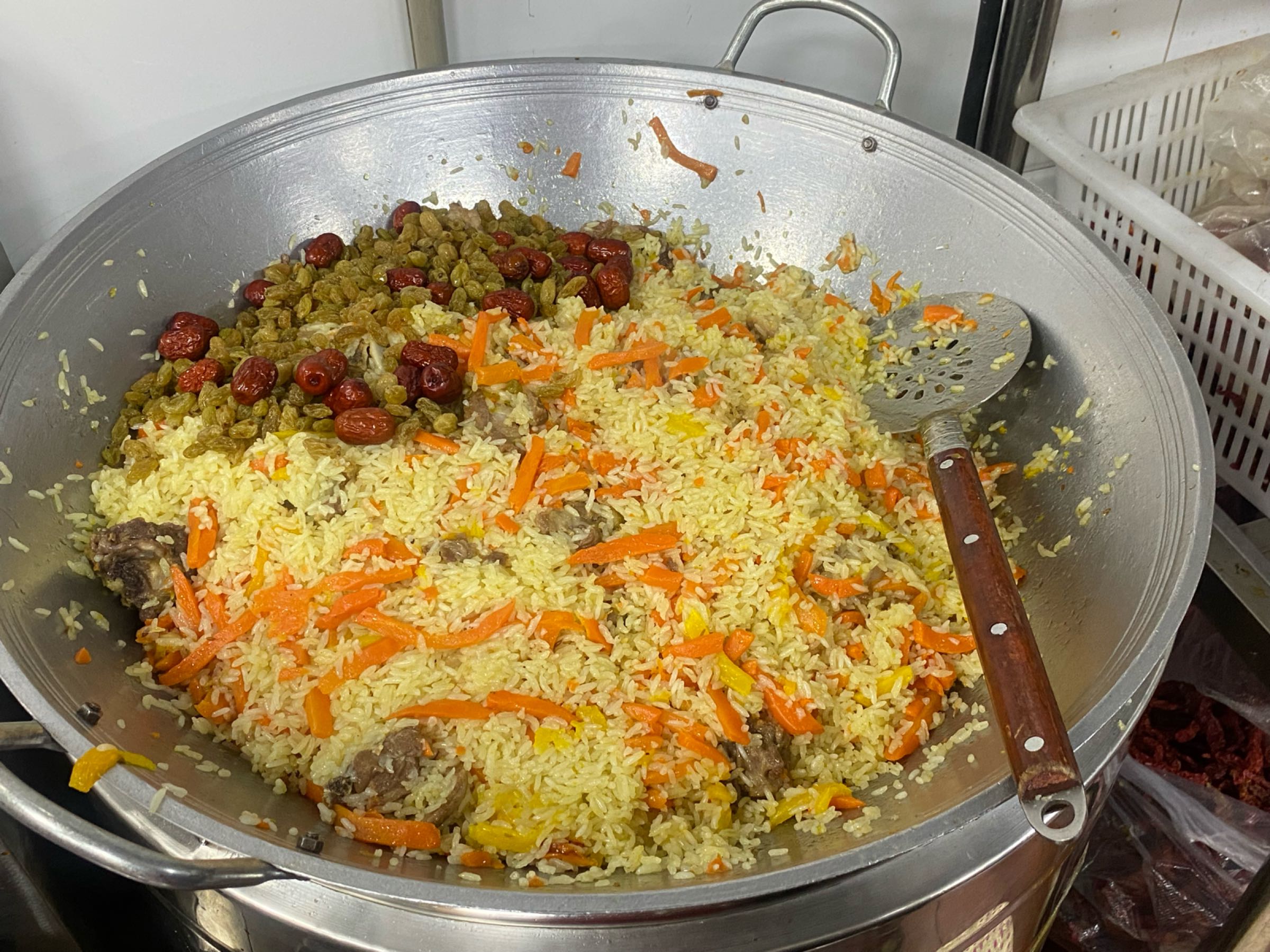 伊提帕客·清真·新疆烧烤·大盘鸡(青年路店)