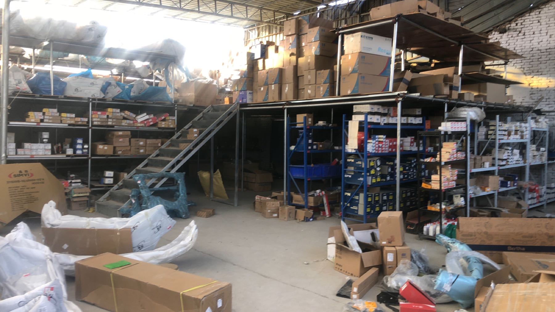 临夏市鸿途汽配