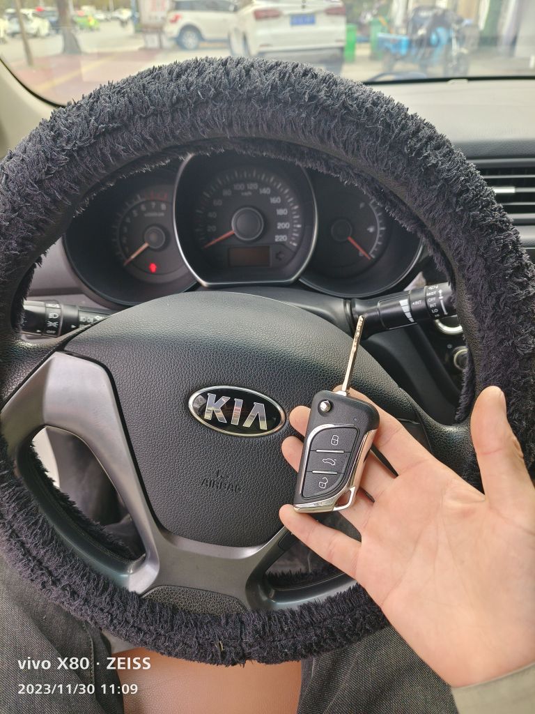 吉星开锁换锁汽车钥匙