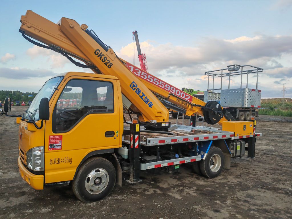 佳木斯兄弟吊车