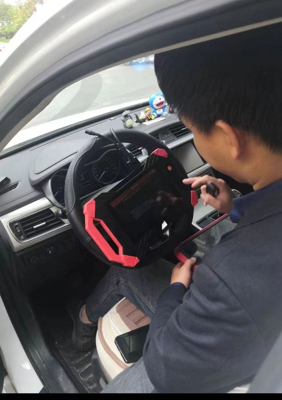 柯师傅开锁汽车钥匙指纹锁