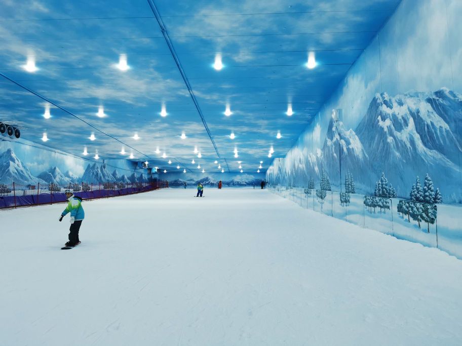 三爪仑四季滑雪场