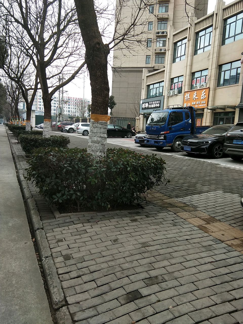 咬乐来棋髑