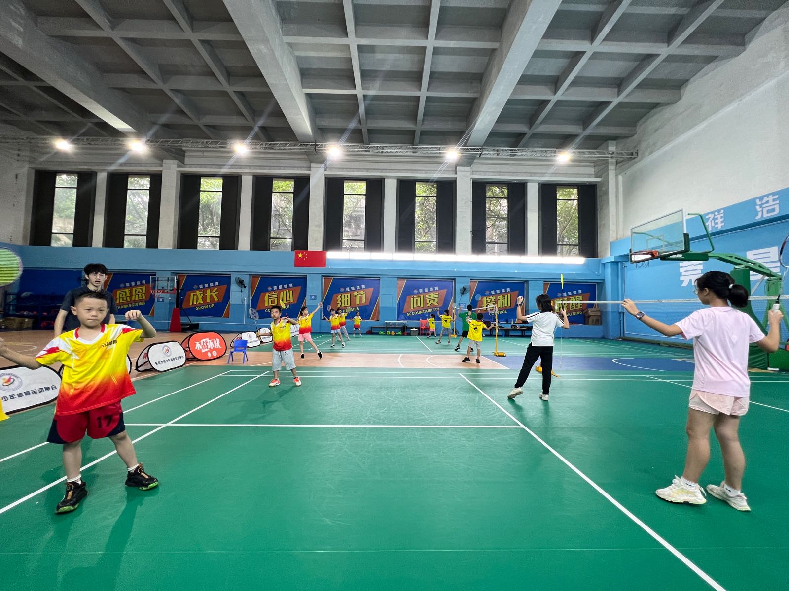 祥浩体育馆(莞星篮球松山湖校区)