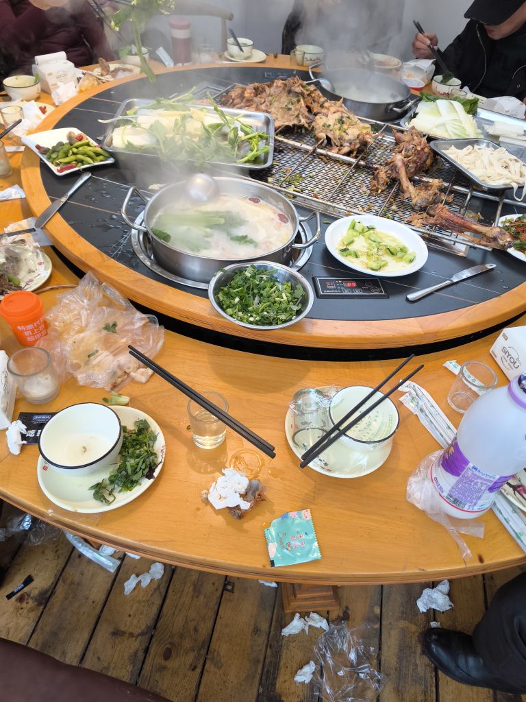 烟雨停·柴火鸡·烤全羊·团建会议(三圣乡店)