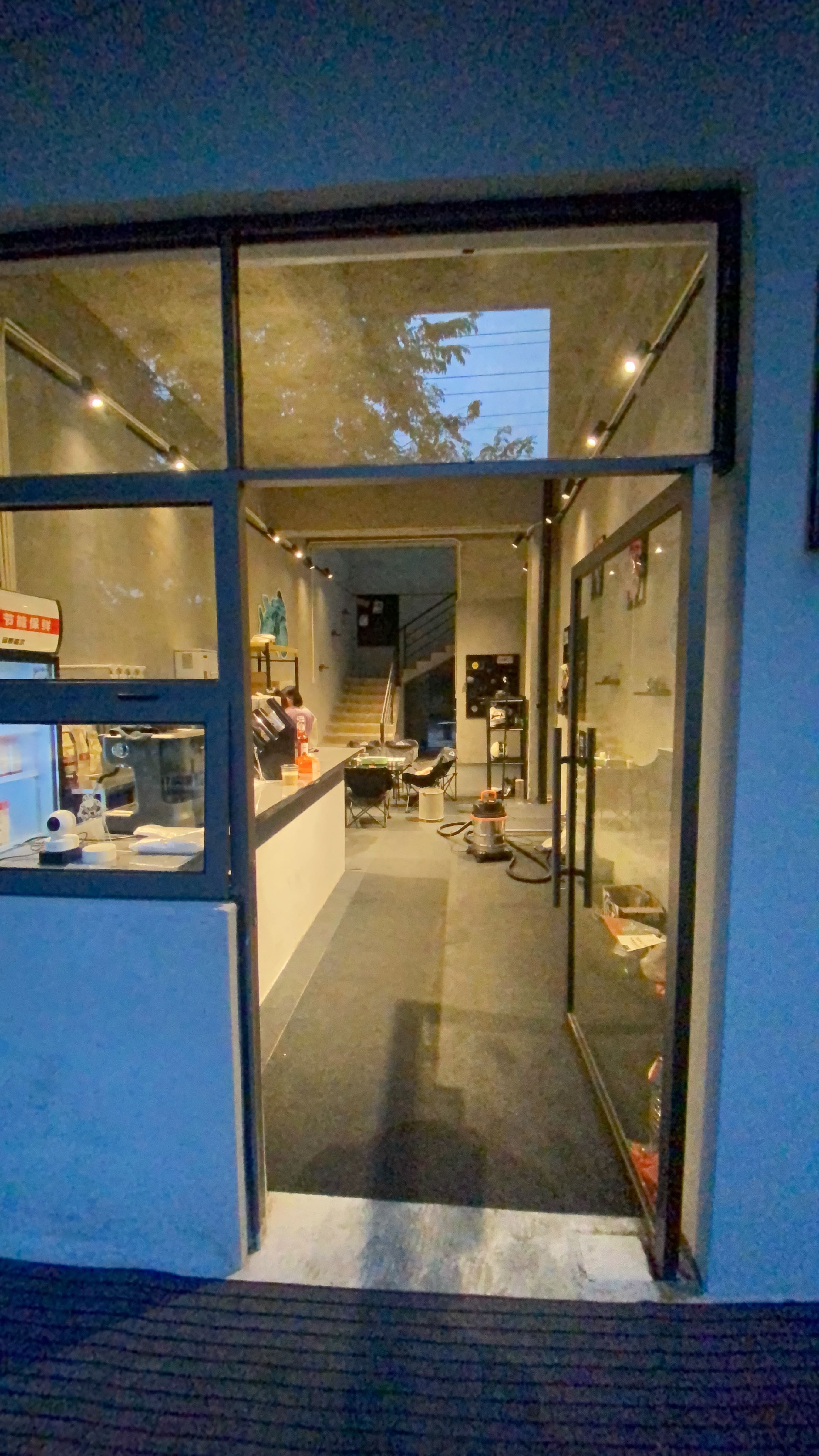 雾海咖啡(机车俱乐部店)