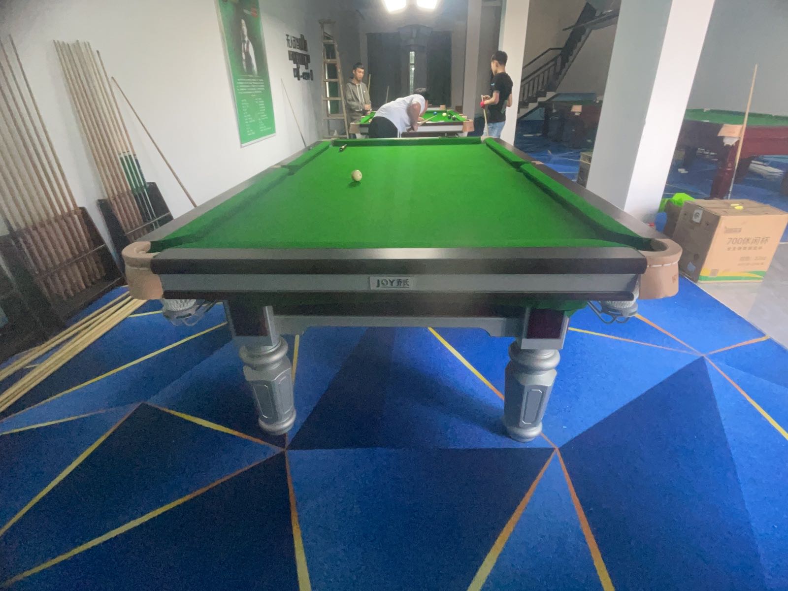 新英荣耀台球俱乐部