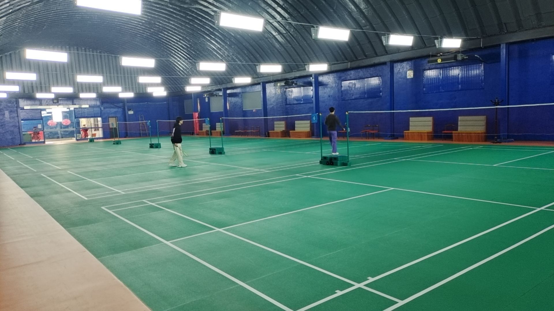 柏盛体育羽毛球馆