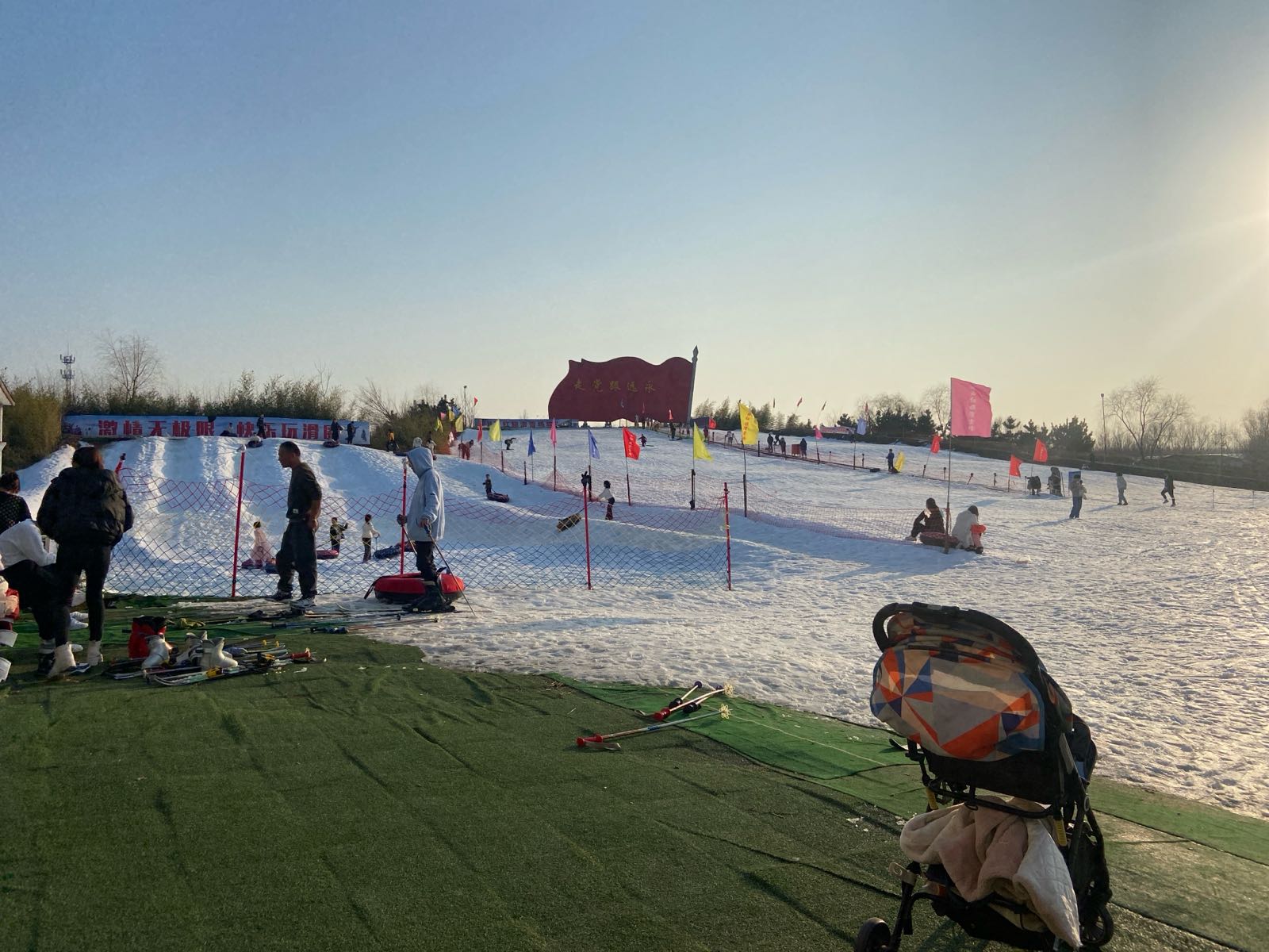 东海湖西村生园-滑雪场