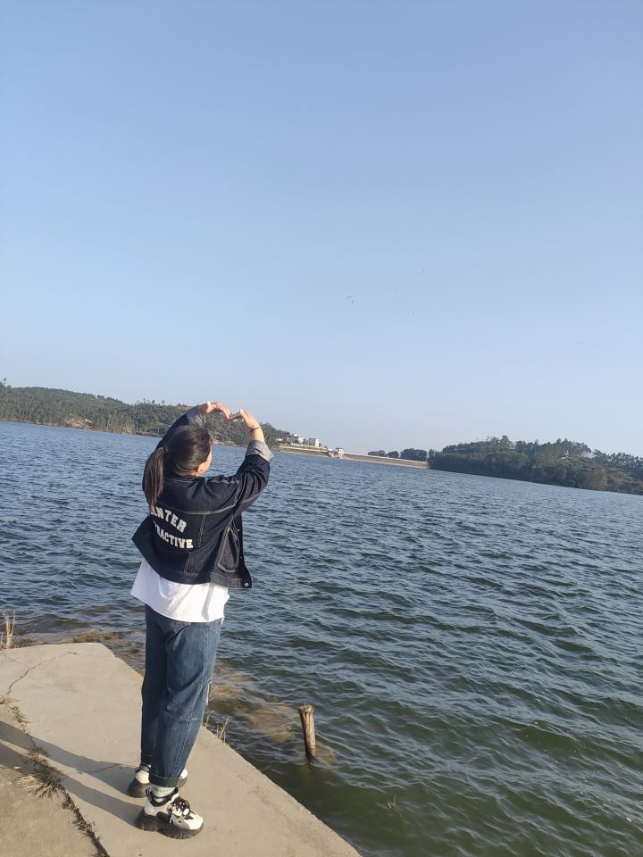 青年湖水库