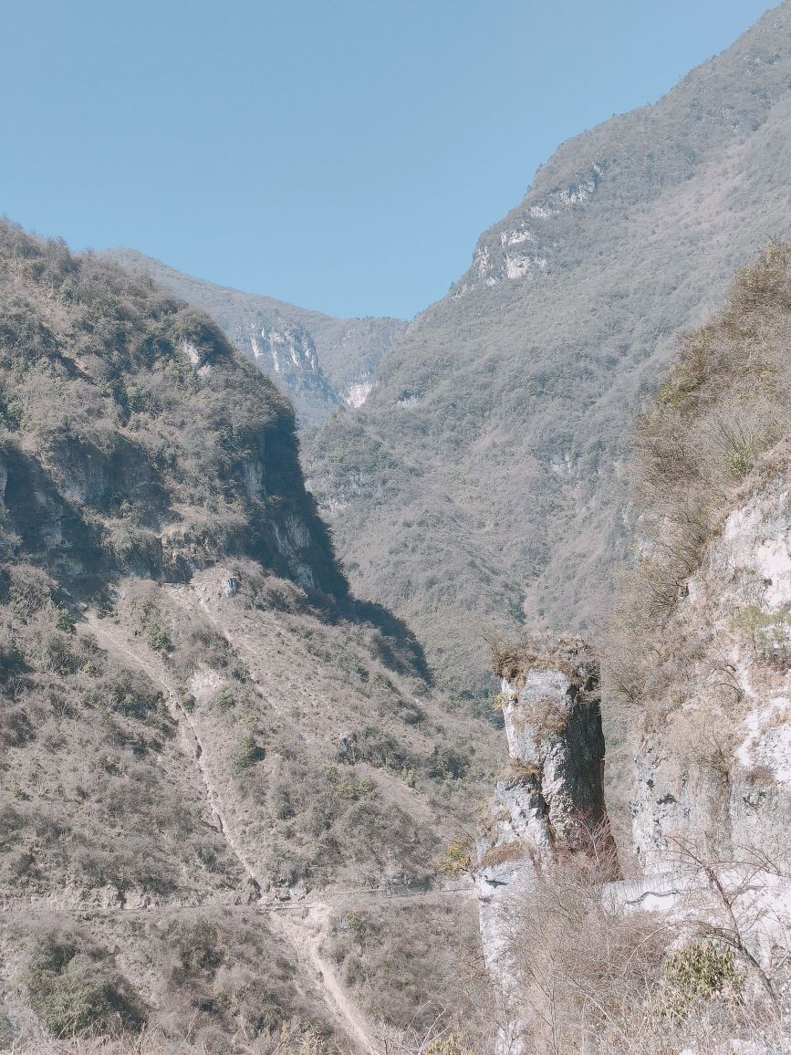 岩窝沟