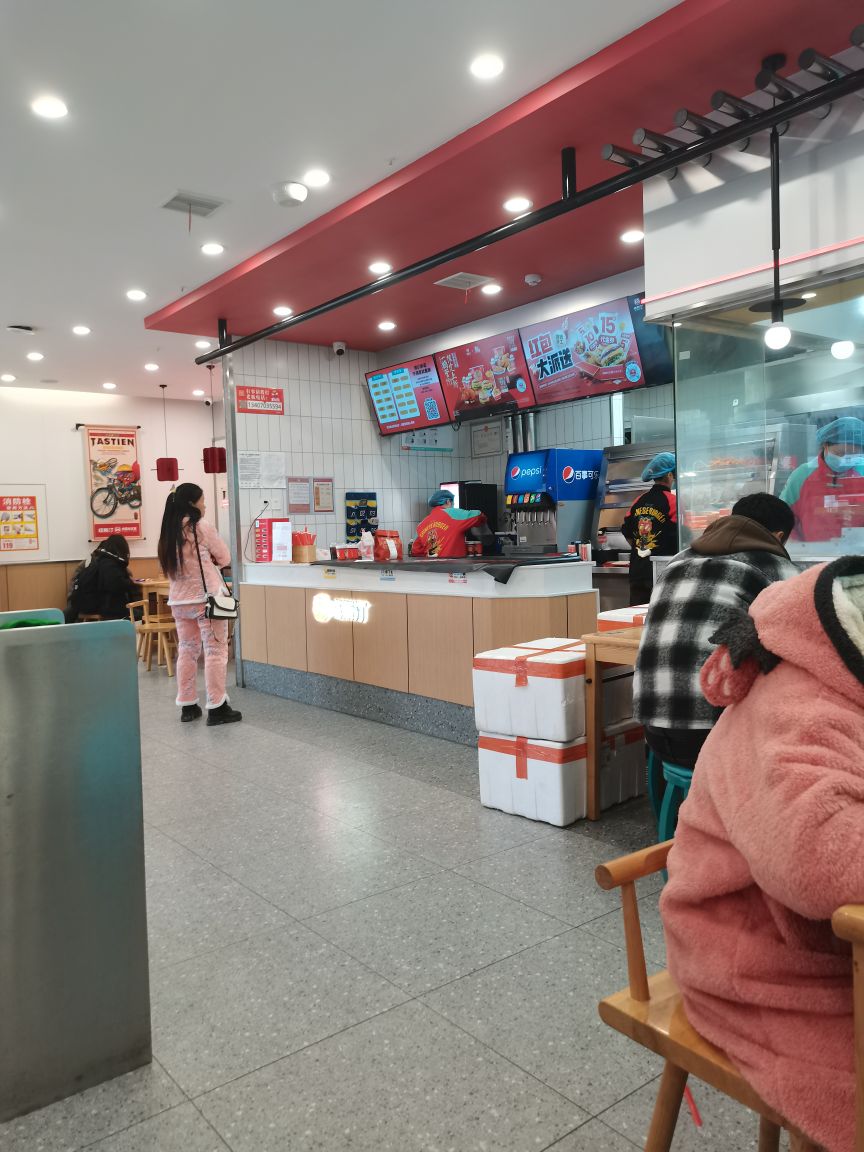 塔斯汀中国汉堡(吾悦广场上饶店)