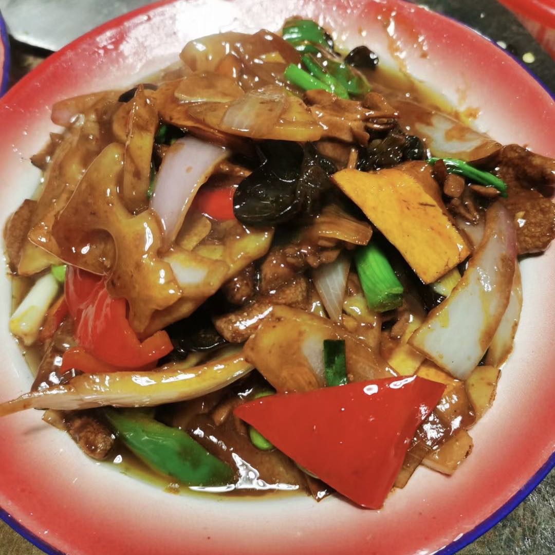 春辉居小吃(明都西园店)