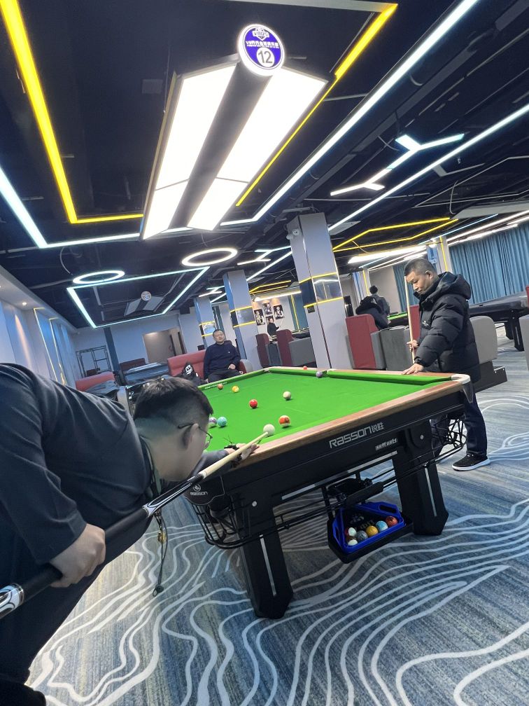 v8乔氏台球俱乐部(银兴街店)