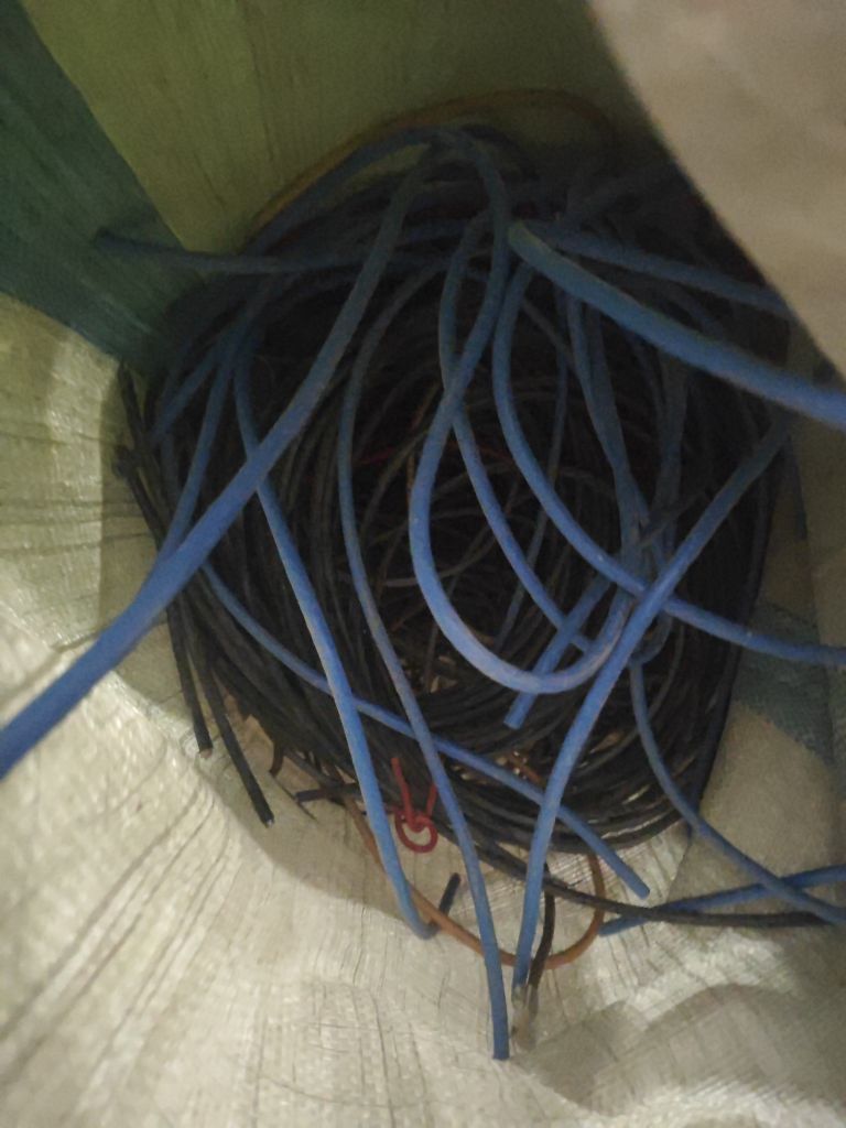 高价回收铜铝铁回收废品