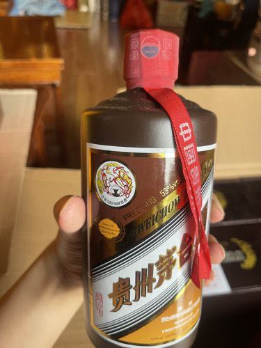 夯杯缘腮回收烟酒茅台酒洋酒回收虫草礼品