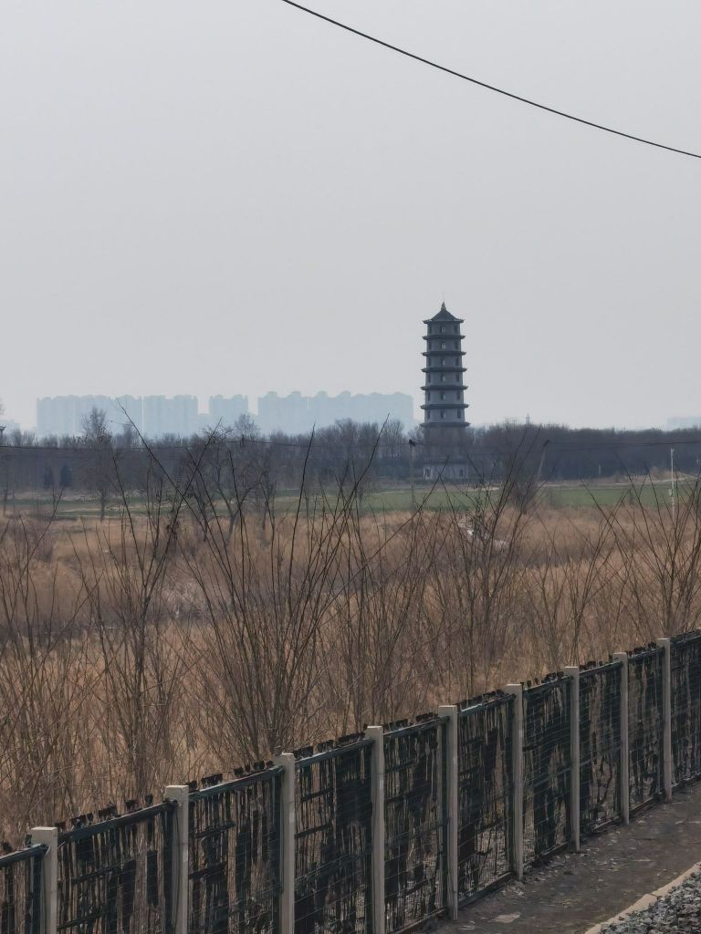 鹿鸣湖墓地公园