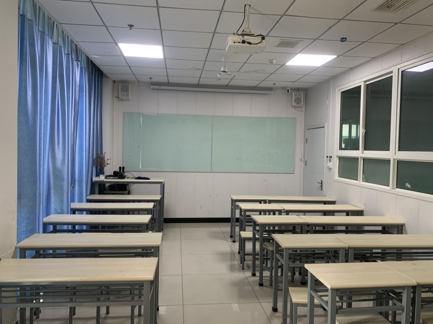汉台区体育场领军学科类培训学校