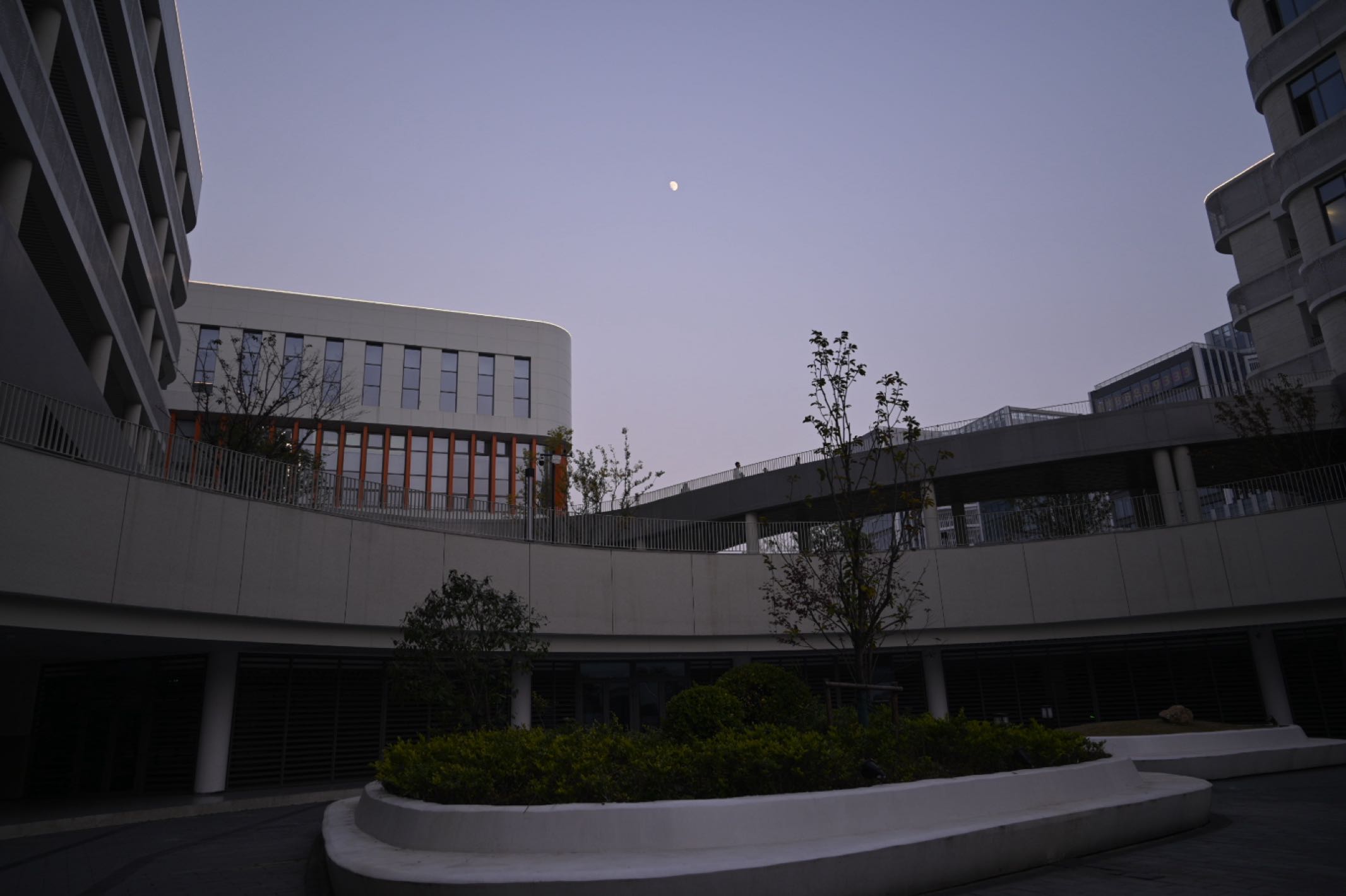 杭州市电子信息职业学校(双桥校区)