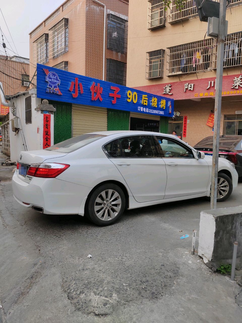 小伙子烧烤(海业街店)